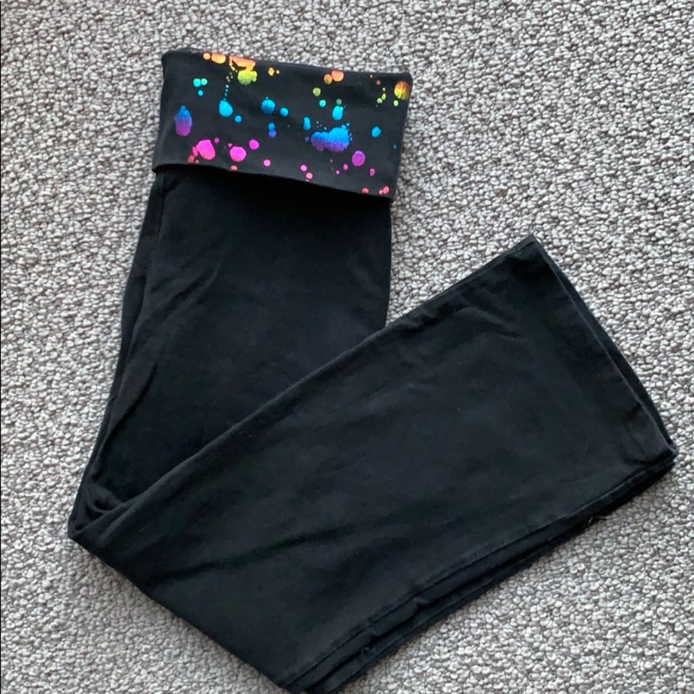 3/$30 PINK Victoria’s Secret - Capri Yoga Pants